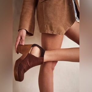 Free People Amber Orchard Brown Leather Clogs Platform Size 40
